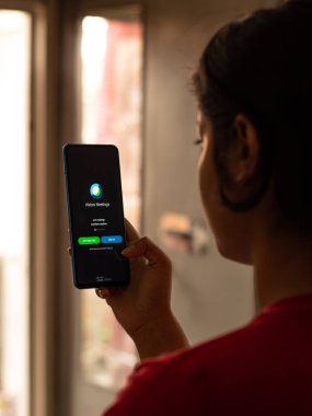Assam, Hindistan - 10 Mart 2021 Webex Toplantılar logosu telefon ekranı görüntüsü.