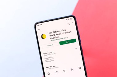 Assam, Hindistan - 10 Nisan 2021 Telefon ekranında WION uygulama logosu.