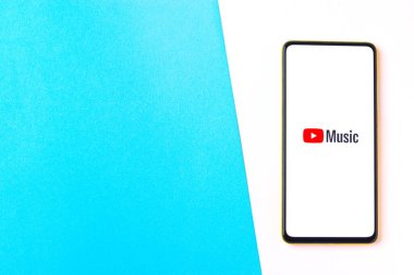 Assam, Hindistan - 29 Ekim 2020: Telefon ekranında müzik logosu.