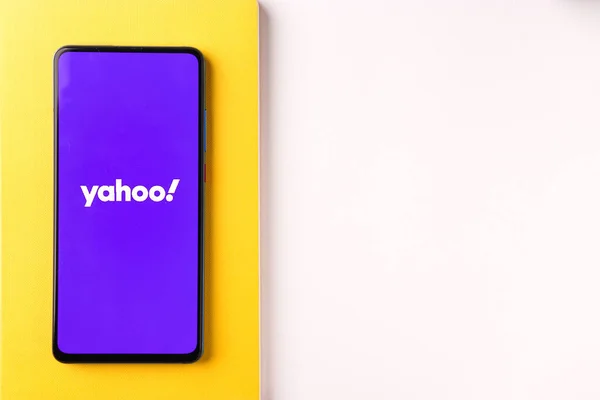 Assam India Januari 2021 Yahoo Logo Telefoon Scherm Afbeelding — Stockfoto