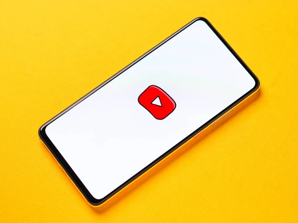 Assam Indien Oktober 2020 Youtube Kinderlogo Auf Dem Handybildschirm — Stockfoto