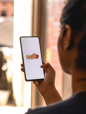 Assam, Hindistan - 23 Mayıs 2020: Online bir oyun klanlar çatışması.