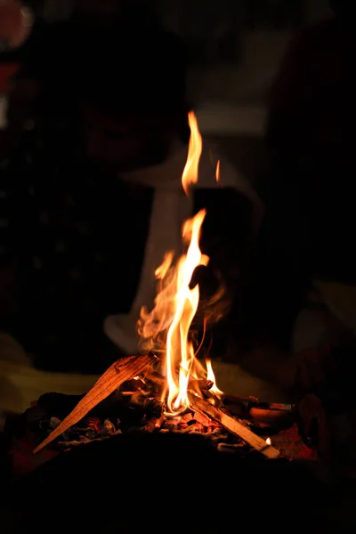 Indyjski Hawan Pooja Ogień Zdjęcia Akcji — Zdjęcie stockowe