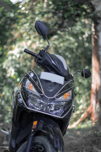 Honda black scooty stok görüntüleri 21 Kasım 2019 'da Dibrugarh Assam Hindistan' da çekildi.