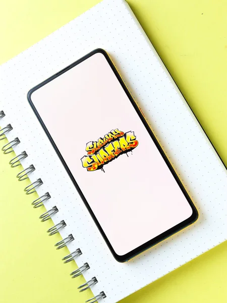 Assam India Oktober 2020 Subway Surfers Logo Telefoon Scherm Afbeelding — Stockfoto