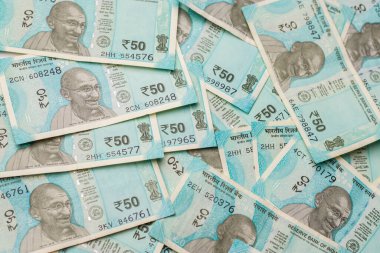 Assam, Hindistan - 30 Mart 2021: 50 Rupi hisse senedi.