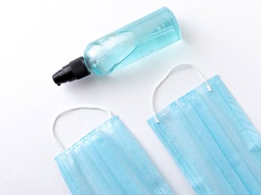 Coronavirüs / COVID-19 'dan kurtulmak için el dezenfektanı, bakterileri elden çıkarmak için antibakteriyel jel..