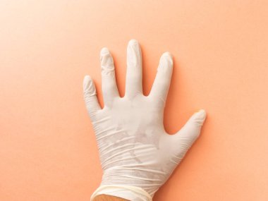 Coronavirüs / COVID-19 'dan kurtulmak için el dezenfektanı, bakterileri elden çıkarmak için antibakteriyel jel..