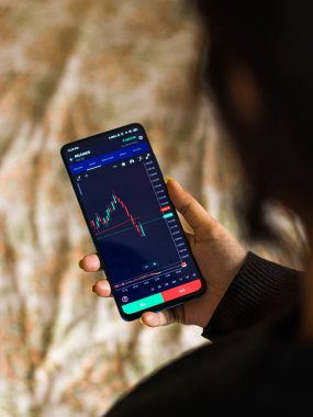 Borsa transferi ve güvenlik değişimine yatırım grafiği.