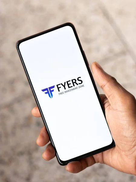 West Bangal India January 2022 Fyers Logo Phone Screen Stock — Stok fotoğraf