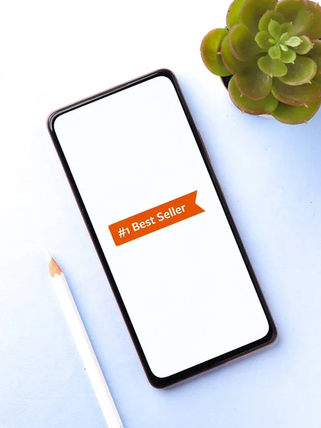 West Bangal India December 2021 Amazon Best Seller Logo Phone — 스톡 사진