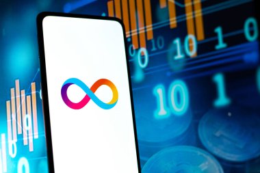 Batı Bangal, Hindistan - 4 Şubat 2022: Telefon ekranı görüntüsünde İnternet Bilgisayar logosu.