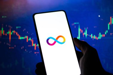 Batı Bangal, Hindistan - 4 Şubat 2022: Telefon ekranı görüntüsünde İnternet Bilgisayar logosu.