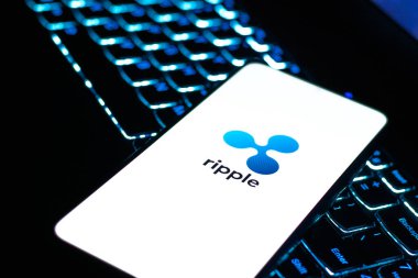 Batı Bangal, Hindistan - 4 Şubat 2022: Telefon ekranı görüntüsünde dalgalanma logosu.
