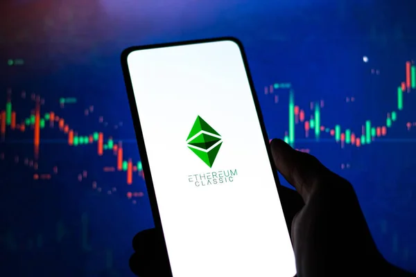 West Bangal Indien Februari 2022 Ethereum Classic Logo Telefonens Bildskärm — Stockfoto