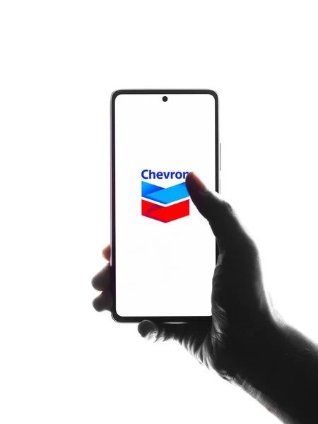 West Bangal India April 2022 Chevron Corporation Logo Phone Screen — 스톡 사진
