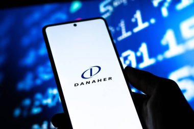 Batı Bangal, Hindistan - 20 Nisan 2022: Danaher Corporation logosu telefon ekranı görüntüsünde.