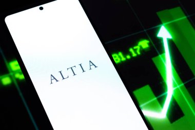 Batı Bangal, Hindistan - 20 Nisan 2022: Telefon ekranında Altia logosu.