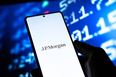 Batı Bangal, Hindistan - 20 Nisan 2022: Telefon ekranı görüntüsünde JP Morgan logosu.