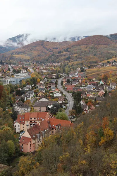 Jesienny Widok Lotu Ptaka Historyczne Miasto Kaysersberg Alzacji Francji Widok — Zdjęcie stockowe