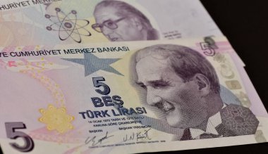 13 Eylül 2021. İzmir, Türkiye. Türk Lirasının fotoğrafları. Fotoğraf haber amaçlıdır.