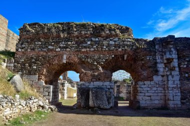 Tarihi görüntüler, tapınaklar ve agoralar.