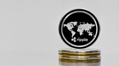 11 Kasım 2021 İzmir, hindi. Dalgalanan sanal para biriminin fotoğrafları. Fotoğraf haber amaçlıdır.