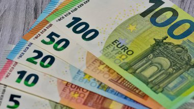 5 Aralık 2020. İzmir, Türkiye. Euro fotoğrafları. Fotoğraf haber amaçlıdır.
