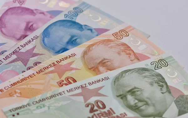 01 Mayıs 2022. İzmir, Türkiye. Türk lira fotoğrafları. Editör fotoğrafı.