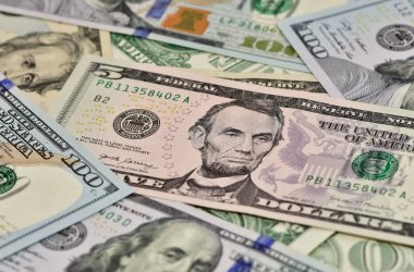 çeşitli ülke banknotları. dolar fotoğrafları..