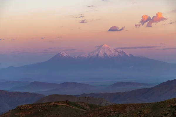 Vista Panorâmica Das Montanhas Ararat Nascer Sol — Fotografia de Stock