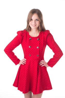 güzel model kırmızı bir elbiseyle poz