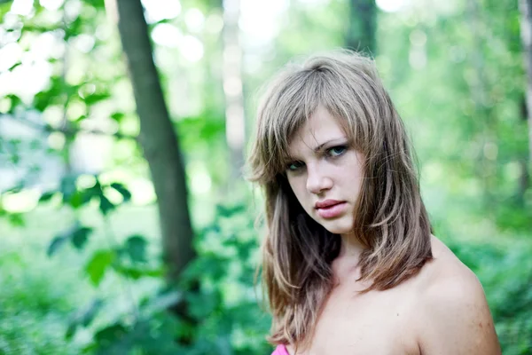 Young girl — Stock Photo, Image