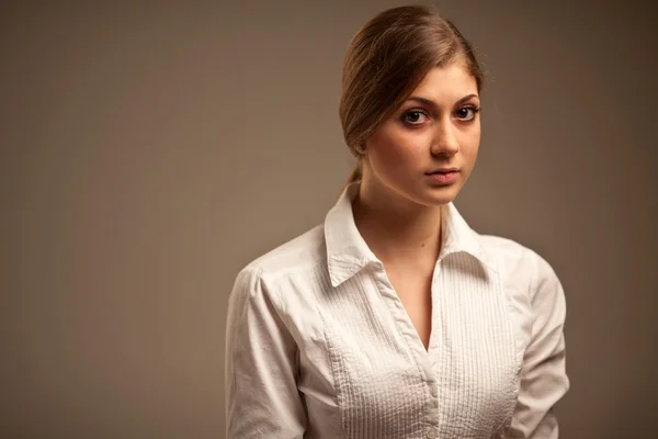 Retrato de chica joven — Foto de Stock