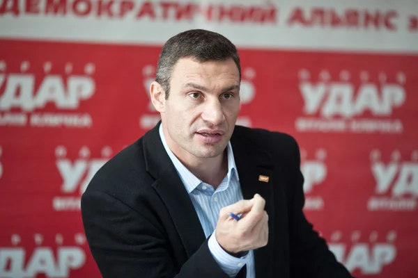 El boxeador ucraniano Vitali Klitschko en la conferencia de prensa Imágenes de stock libres de derechos