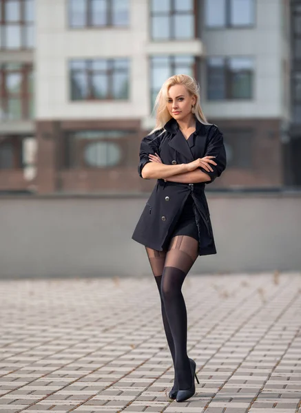 Beautiful Blonde Girl Black Coat Perfect Legs Black Pantyhose Shoes — 스톡 사진