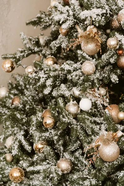 Süslü Noel Ağacı Yakın Çekim — Stok fotoğraf