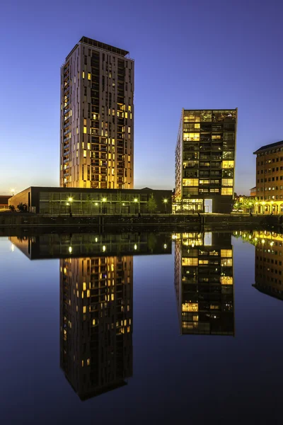 Moderna arkitekturen salford quays manchester — Stockfoto