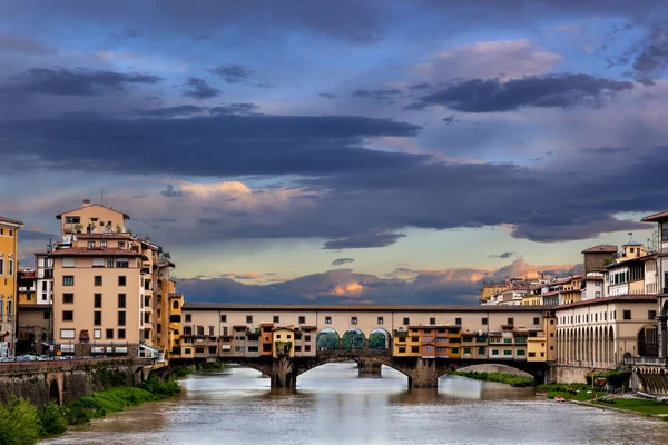 Ponte vecchio Florens Italien — Stockfoto