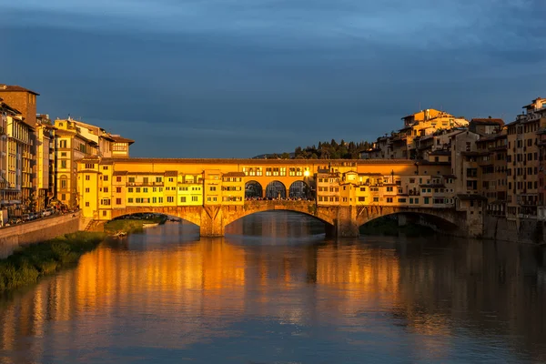 Ponte vecchio Florens Italien — Stockfoto