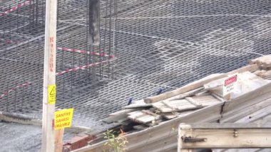 Ağır İnşaat Beton Dökümü. Güçlendirilmiş beton yapıların üretimi. Güçlendirilmiş beton ürünleri üretimi. Aktif inşaat alanında orta ölçekli beton döküm..