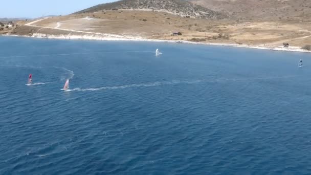 Wind Surfers Action Aerial View Speeding Windsurfers Silhouettes Windsurfers Magnificent — Stockvideo