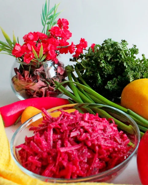 红甜菜沙拉 — 图库照片