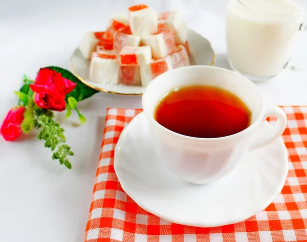 Tea with east sweets - lukum — Stock Photo, Image