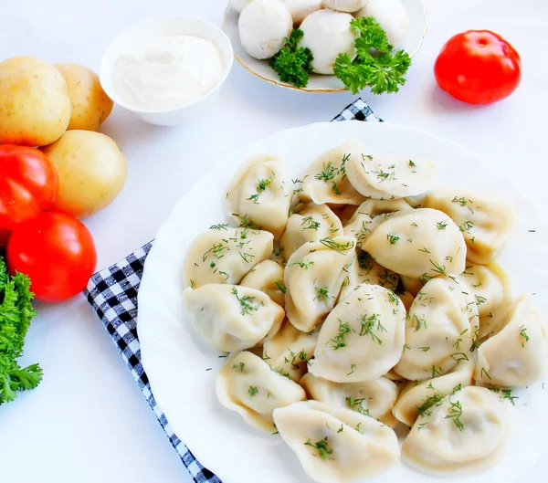 Vareniks with mush rooms and potato — Stock Photo, Image