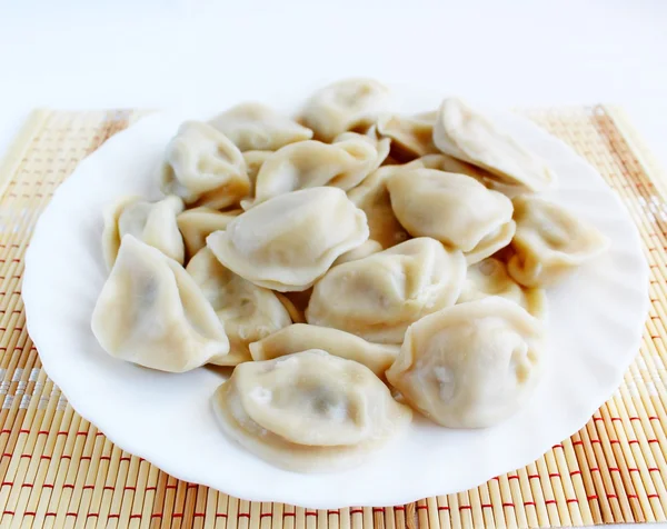 vareniks lapa Odalar ve patates ile