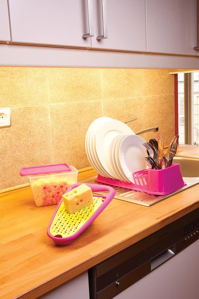 Set von Küche Kunststoff rosa Zubehör — Stockfoto