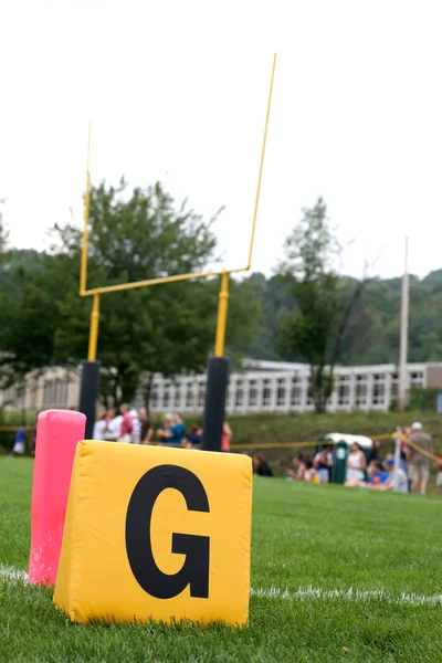 Goal Line Marker with Endzone and Goal Posts — Stock Photo, Image