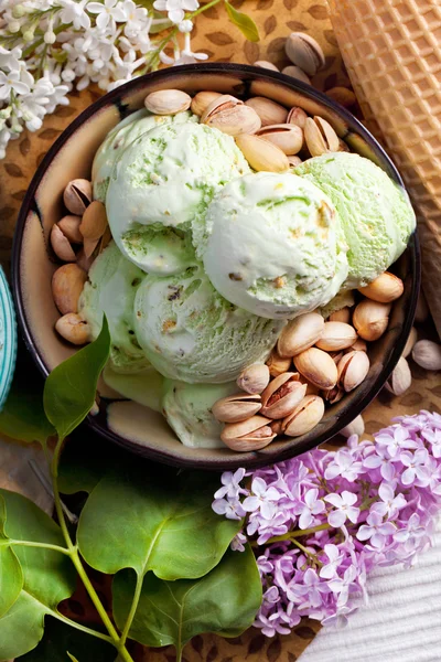 Pistachio ice cream — Stock Photo, Image