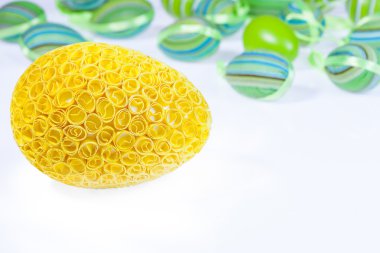 süslü yumurta ve bahar çiçek Lale - easte sembolleri